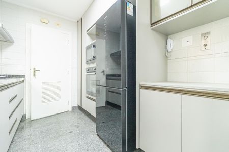 Apartamento para alugar com 200m², 3 quartos e 3 vagasCozinha