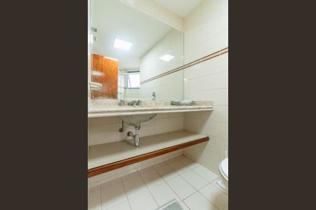 Apartamento para alugar com 200m², 3 quartos e 3 vagasBanheiro da Suíte 2