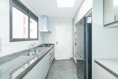 Apartamento para alugar com 200m², 3 quartos e 3 vagasCozinha
