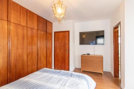 Apartamento para alugar com 200m², 3 quartos e 3 vagasSuíte 2