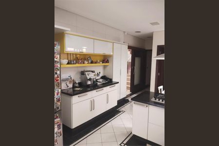 Casa à venda com 488m², 5 quartos e 3 vagas