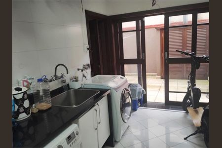 Casa à venda com 488m², 5 quartos e 3 vagas