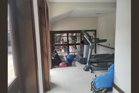 Casa à venda com 488m², 5 quartos e 3 vagas