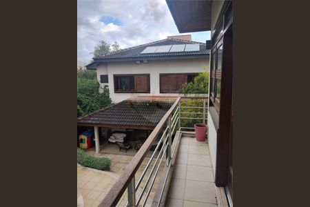 Casa à venda com 488m², 5 quartos e 3 vagas