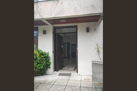 Casa à venda com 488m², 5 quartos e 3 vagas