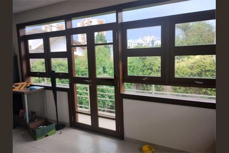 Casa à venda com 488m², 5 quartos e 3 vagas