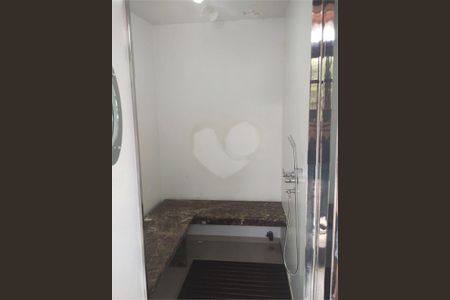 Casa à venda com 488m², 5 quartos e 3 vagas