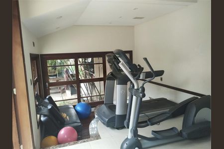 Casa à venda com 488m², 5 quartos e 3 vagas