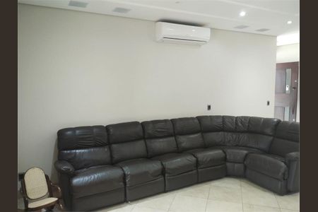 Casa à venda com 488m², 5 quartos e 3 vagas