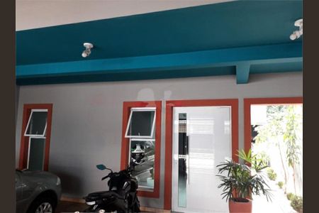 Casa à venda com 215m², 3 quartos e 3 vagas