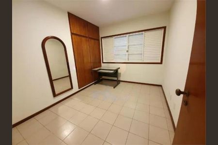 Casa à venda com 3 quartos, 207m² em Vila Sao Jose, Várzea Paulista