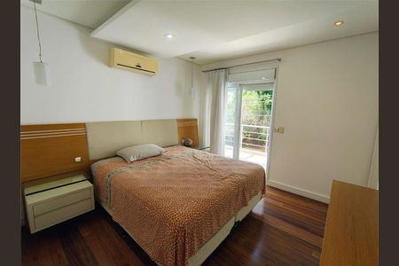 Casa à venda com 4 quartos, 410m² em Parque do Colégio, Jundiaí