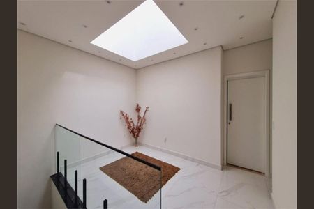 Casa à venda com 4 quartos, 275m² em Jardim Carolina, Jundiaí
