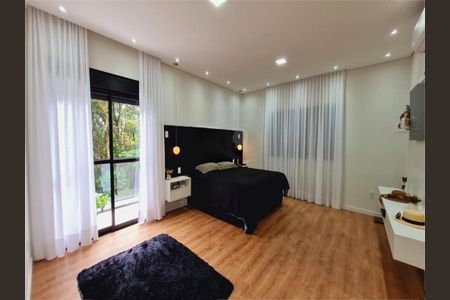 Casa à venda com 4 quartos, 275m² em Jardim Carolina, Jundiaí