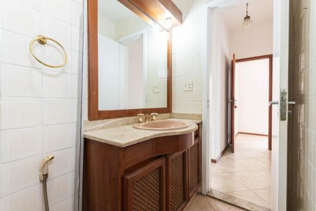 Apartamento à venda com 344m², 4 quartos e 2 vagasBanheiro
