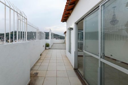 Apartamento à venda com 344m², 4 quartos e 2 vagasVaranda