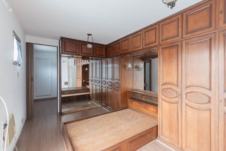 Apartamento à venda com 344m², 4 quartos e 2 vagasSuíte 1