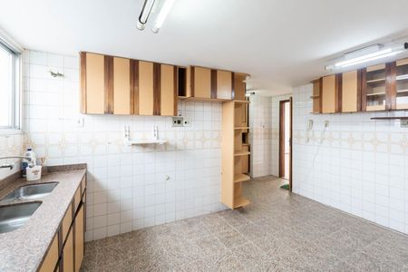 Apartamento à venda com 344m², 4 quartos e 2 vagasCozinha