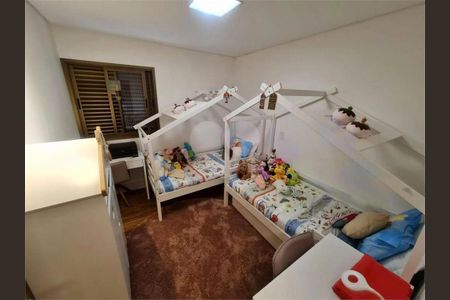 Apartamento à venda com 220m², 4 quartos e 3 vagas