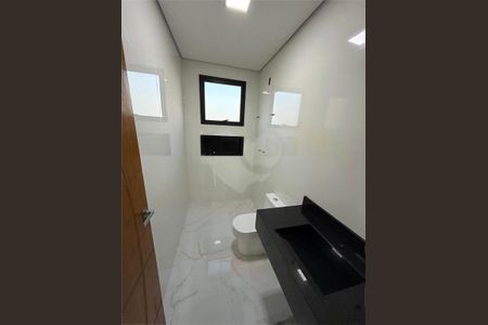 Casa à venda com 170m², 3 quartos e 1 vaga