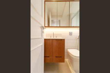 Apartamento para alugar com 179m², 4 quartos e 3 vagasBanheiro da Suíte 2