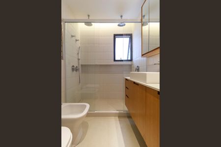 Apartamento para alugar com 179m², 4 quartos e 3 vagasBanheiro da Suíte 1