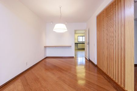 Apartamento para alugar com 179m², 4 quartos e 3 vagasSala