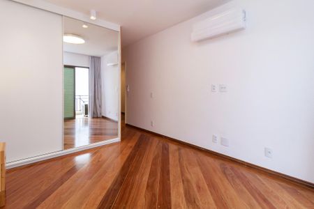 Apartamento para alugar com 179m², 4 quartos e 3 vagasSuíte 1