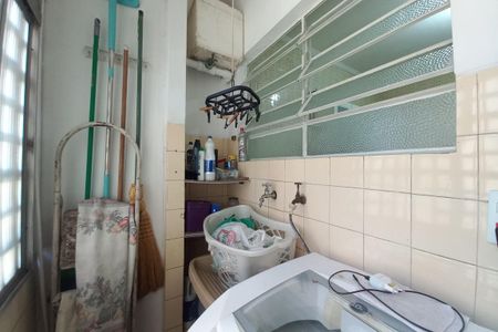 Apartamento à venda com 64m², 2 quartos e 1 vagaÁrea de Serviço