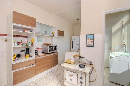 Apartamento à venda com 96m², 3 quartos e sem vaga Apartamento à venda com 96m², 3 quartos e sem vagaCozinha e Área de Serviço