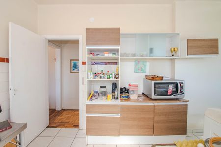 Apartamento à venda com 96m², 3 quartos e sem vaga Apartamento à venda com 96m², 3 quartos e sem vagaCozinha e Área de Serviço