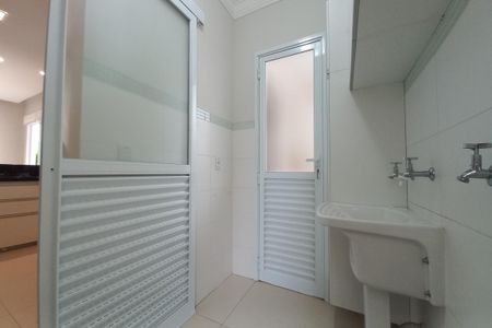 Casa de condomínio à venda com 258m², 4 quartos e 4 vagasÁrea de Serviço