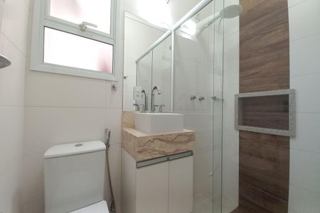 Casa de condomínio à venda com 258m², 4 quartos e 4 vagasBanheiro da Suíte 1