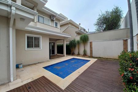 Casa de condomínio à venda com 258m², 4 quartos e 4 vagasÁrea comum - Piscina