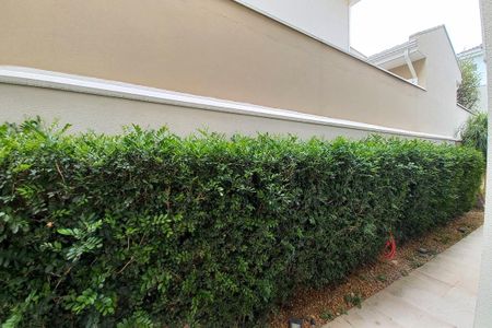 Casa de condomínio à venda com 258m², 4 quartos e 4 vagasVista da Sala