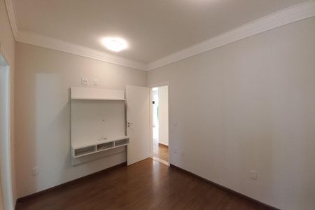 Casa de condomínio à venda com 258m², 4 quartos e 4 vagasSuíte 1