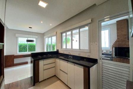 Casa de condomínio à venda com 258m², 4 quartos e 4 vagasCozinha