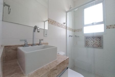 Casa de condomínio à venda com 258m², 4 quartos e 4 vagasBanheiro da Suíte 3