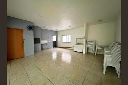 Apartamento à venda com 47m², 2 quartos e 1 vaga Apartamento à venda com 47m², 2 quartos e 1 vagaÁrea comum - Salão de festas
