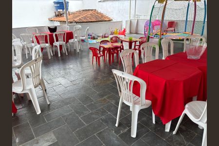 Casa à venda com 340m², 5 quartos e 4 vagas