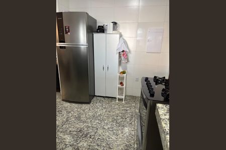 Casa à venda com 340m², 5 quartos e 4 vagas Casa à venda com 340m², 5 quartos e 4 vagasCozinha