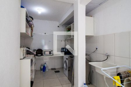 Studio para alugar com 30m², 1 quarto e sem vaga Studio para alugar com 30m², 1 quarto e sem vagaÁrea de Serviço