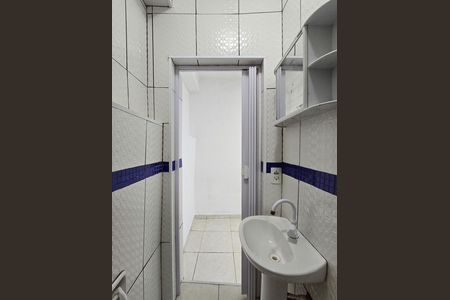 Studio para alugar com 4m², 1 quarto e sem vaga Studio para alugar com 4m², 1 quarto e sem vagaBanheiro
