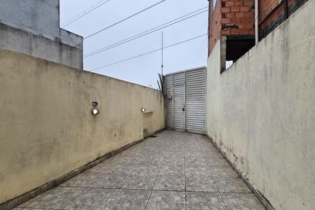 Studio para alugar com 4m², 1 quarto e sem vaga Studio para alugar com 4m², 1 quarto e sem vagaQuintal