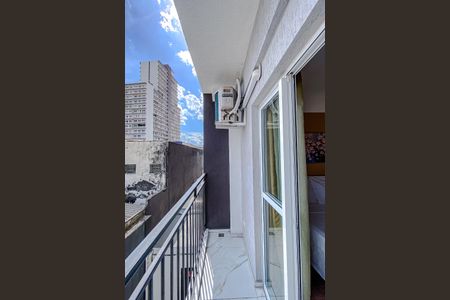 Varanda de kitnet/studio para alugar com 1 quarto, 30m² em Brás, São Paulo