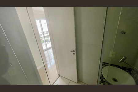 Apartamento à venda com 57m², 3 quartos e 1 vagaBanheiro 2