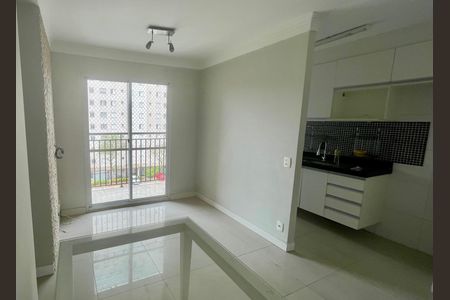Sala de apartamento à venda com 3 quartos, 57m² em Jardim Cocaia, Guarulhos