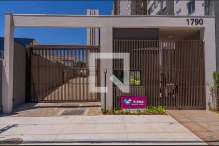 Apartamento à venda com 33m², 2 quartos e sem vaga Apartamento à venda com 33m², 2 quartos e sem vagaFachada