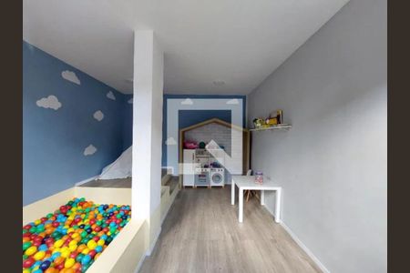 Apartamento à venda com 33m², 2 quartos e sem vaga Apartamento à venda com 33m², 2 quartos e sem vagaBrinquedoteca