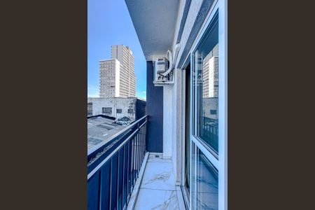 Varanda de kitnet/studio para alugar com 1 quarto, 30m² em Brás, São Paulo